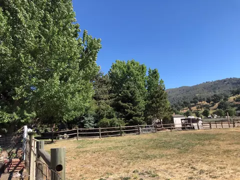 23371 Lakeview Dr, Tehachapi, CA 93561 photo 37