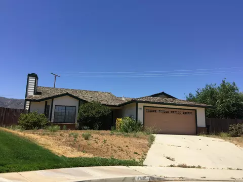 1381 Tanglewood Dr, Tehachapi, CA 93561 photo 2