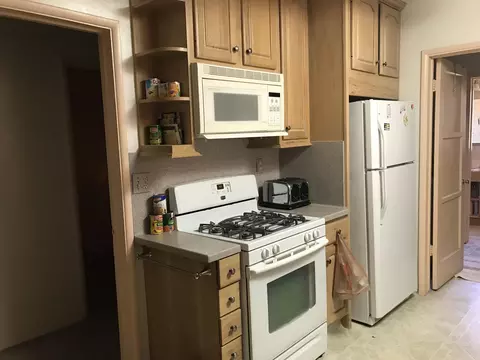 1439 W Ivyton St, Lancaster, CA 93534 photo 2
