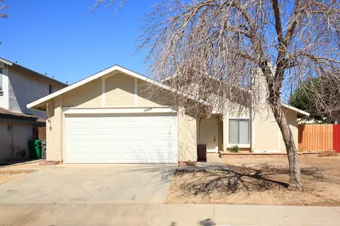 37520 E 48th St, Palmdale, CA 93552 photo 3
