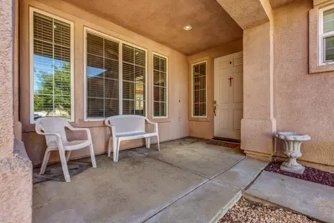 44643 Leslie Ct, Lancaster, CA 93535 photo 3