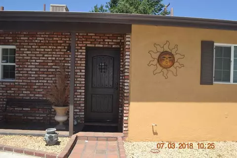 43815 2nd St E, Lancaster, CA 93535 photo 2