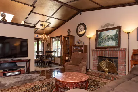202 Chestnut Ct, Tehachapi, CA 93561 photo 10