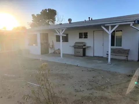 338 E Kildare St, Lancaster, CA 93535 photo 11