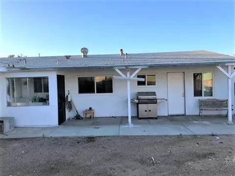 338 E Kildare St, Lancaster, CA 93535 photo 1