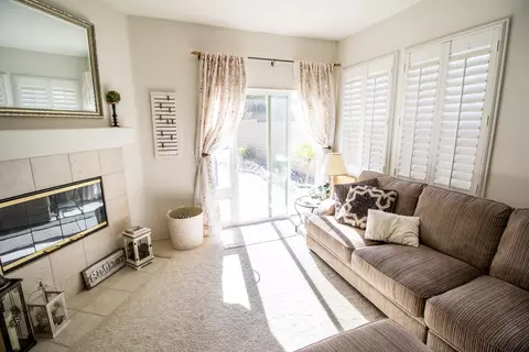 28443 Stansfield Ln, Saugus, CA 91350 photo 4