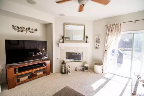 28443 Stansfield Ln, Saugus, CA 91350 photo 5