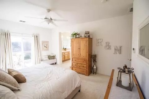 28443 Stansfield Ln, Saugus, CA 91350 photo 11