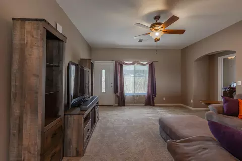 21931 Berne St, Tehachapi, CA 93561 photo 6