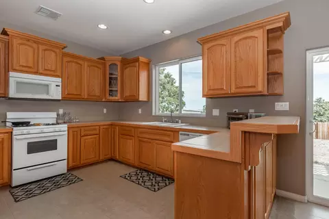 21931 Berne St, Tehachapi, CA 93561 photo 20