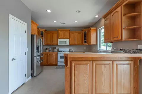 21931 Berne St, Tehachapi, CA 93561 photo 19