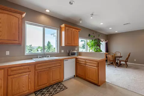 21931 Berne St, Tehachapi, CA 93561 photo 22