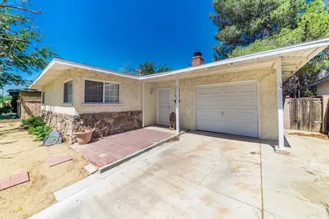 44118 Fig Ave, Lancaster, CA 93534 photo 2