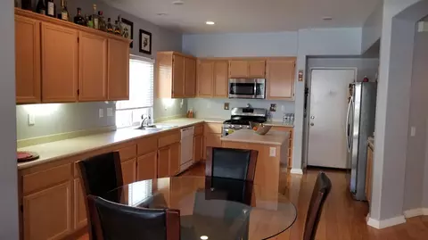 4352 Bethpage Dr, Palmdale, CA 93551 photo 7