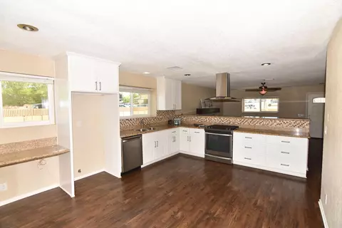 41807 50th St W, Lancaster, CA 93536 photo 4