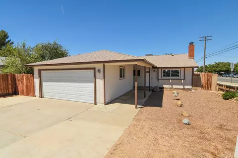 41807 50th St W, Lancaster, CA 93536 photo 1