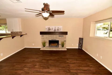 41807 50th St W, Lancaster, CA 93536 photo 3