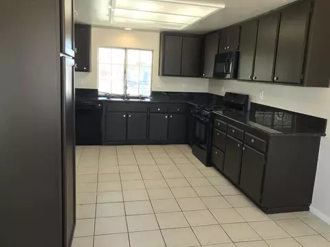 40702 E 178th St, Lancaster, CA 93535 photo 11