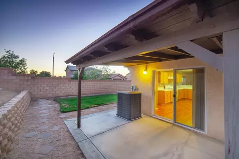 1800 Jackman St E, Lancaster, CA 93535 photo 8