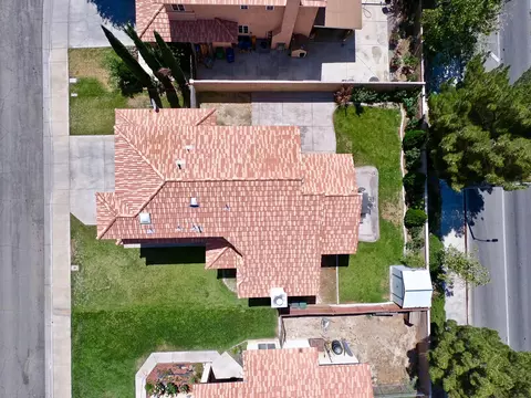 2013 Ivesbrook Street St E, Lancaster, CA 93535 photo 3