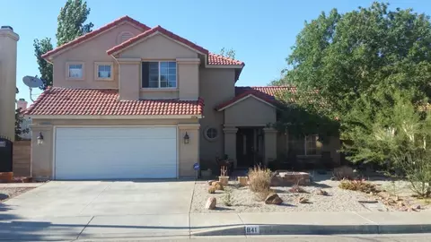 841 Cambridge Ct, Lancaster, CA 93535 photo 1