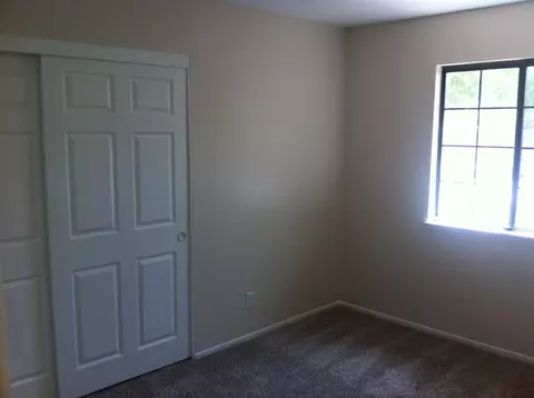 43361 Carpenter Dr, Lancaster, CA 93535 photo 12