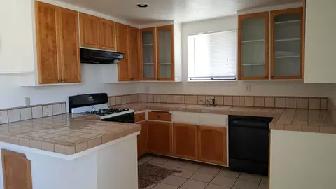 37417 5th St, Palmdale, CA 93550 photo 5