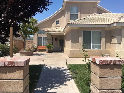 2115 Beechwood St, Lancaster, CA 93535 photo 4