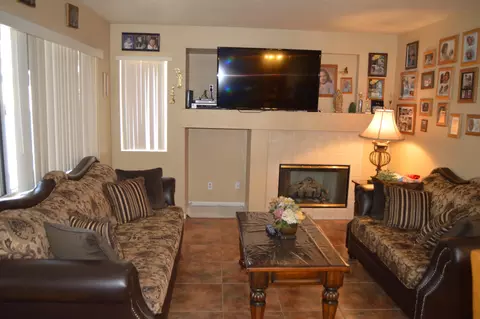 2115 Beechwood St, Lancaster, CA 93535 photo 19