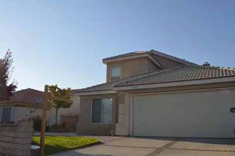2115 Beechwood St, Lancaster, CA 93535 photo 5