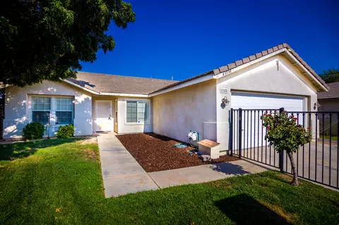 43558 E 32nd St, Lancaster, CA 93535 photo 2