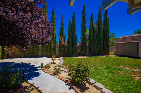 43558 E 32nd St, Lancaster, CA 93535 photo 5