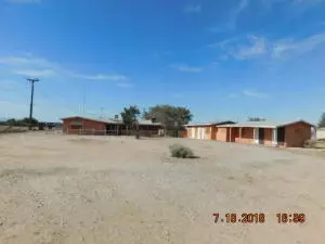 8233 W Avenue E12, Lancaster, CA 93536 photo 1