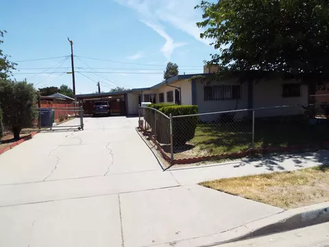 38906 8th St E, Palmdale, CA 93550 photo 1