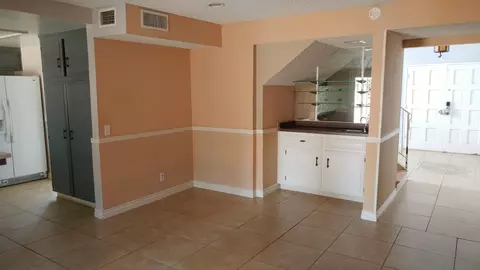 44127 Halcom Ave, Lancaster, CA 93536 photo 5
