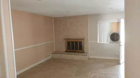 44127 Halcom Ave, Lancaster, CA 93536 photo 6