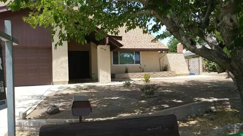 44127 Halcom Ave, Lancaster, CA 93536 photo 1