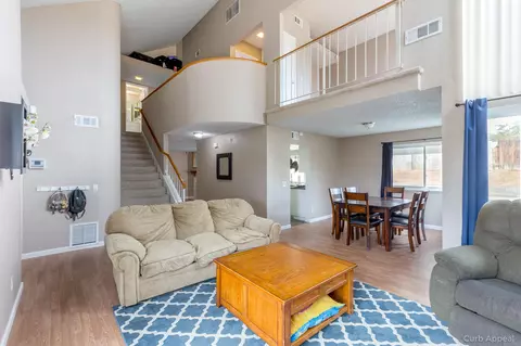 1344 Springline Dr, Palmdale, CA 93550 photo 4