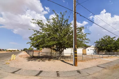 40334 E 167th St, Palmdale, CA 93591 photo 2