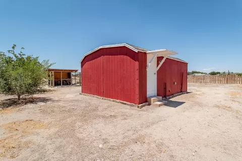 8245 Avenue E4 W, Lancaster, CA 93536 photo 14