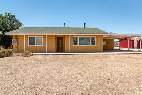 8245 Avenue E4 W, Lancaster, CA 93536 photo 3