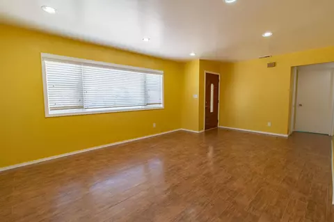 8245 Avenue E4 W, Lancaster, CA 93536 photo 9