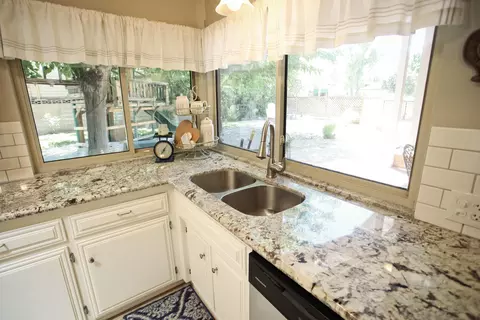 44130 Soft Ave, Lancaster, CA 93536 photo 17