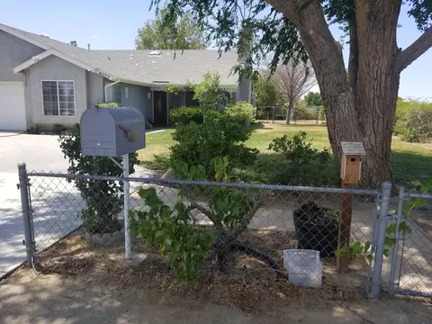 41053 E 168th St, Lancaster, CA 93535 photo 2