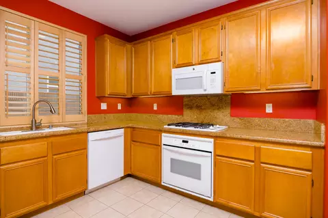 44620 Ruthron Ave, Lancaster, CA 93536 photo 9