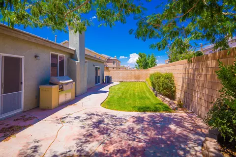 44620 Ruthron Ave, Lancaster, CA 93536 photo 31