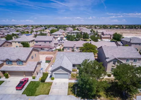 44620 Ruthron Ave, Lancaster, CA 93536 photo 34