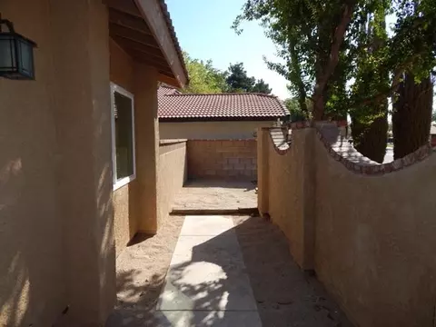 1227 Pasteur Dr, Lancaster, CA 93535 photo 4