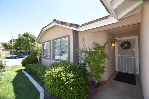 44019 E 12th St, Lancaster, CA 93535 photo 4