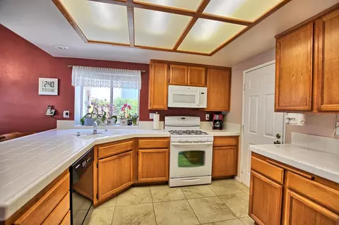 44019 E 12th St, Lancaster, CA 93535 photo 12